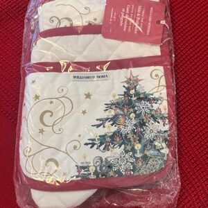 Williams Sonoma Festive Tree Oven Mitt Set - Red, Gold, and White